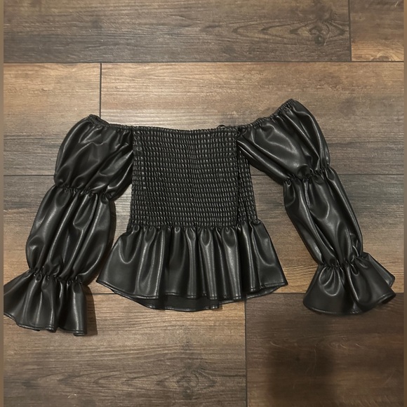 Misa Los Angeles Off the Shoulder Top - Picture 4 of 5